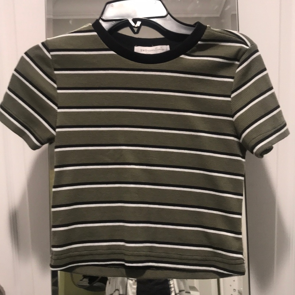 basic stripped cropped tee